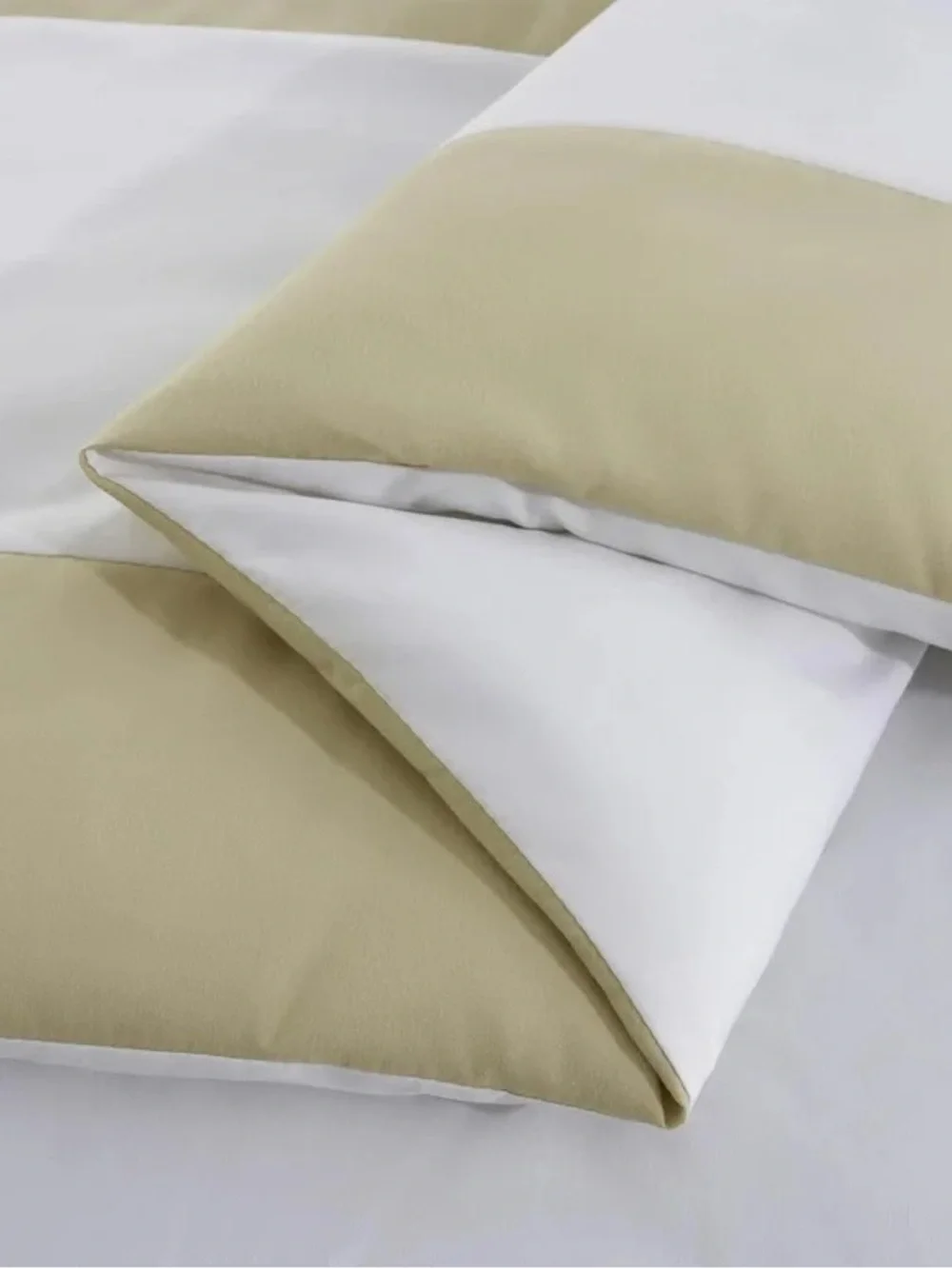Luxury White and Beige Full 7 piece Hotel-Style Comforter Set
